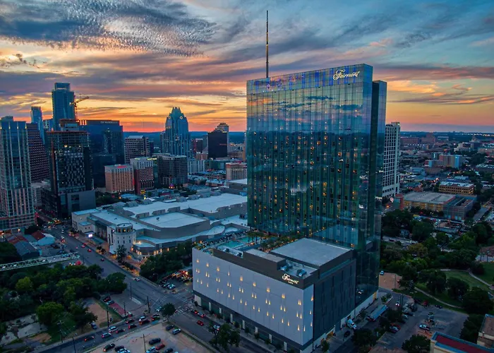 Jacuzzi hotel: Fairmont Austin