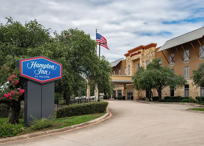 Hotels with pool Hampton Inn Austin Oak Hill