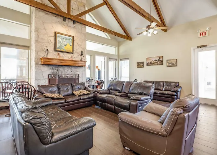 Pool Villa: Mountain Star Lodge